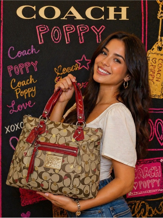 Coach Handbags - Coach Poppy 2010 Secret Admirer Tote Special Edition Valentine’s Day Coach Poppy